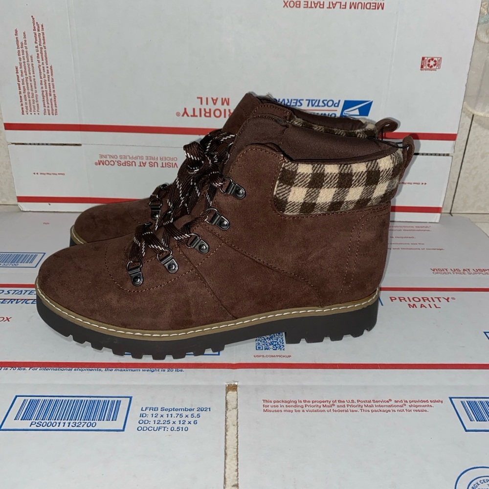 CLIFFS by WHITE MOUNTAIN Sabine boots size 11 NWOT OR BOX